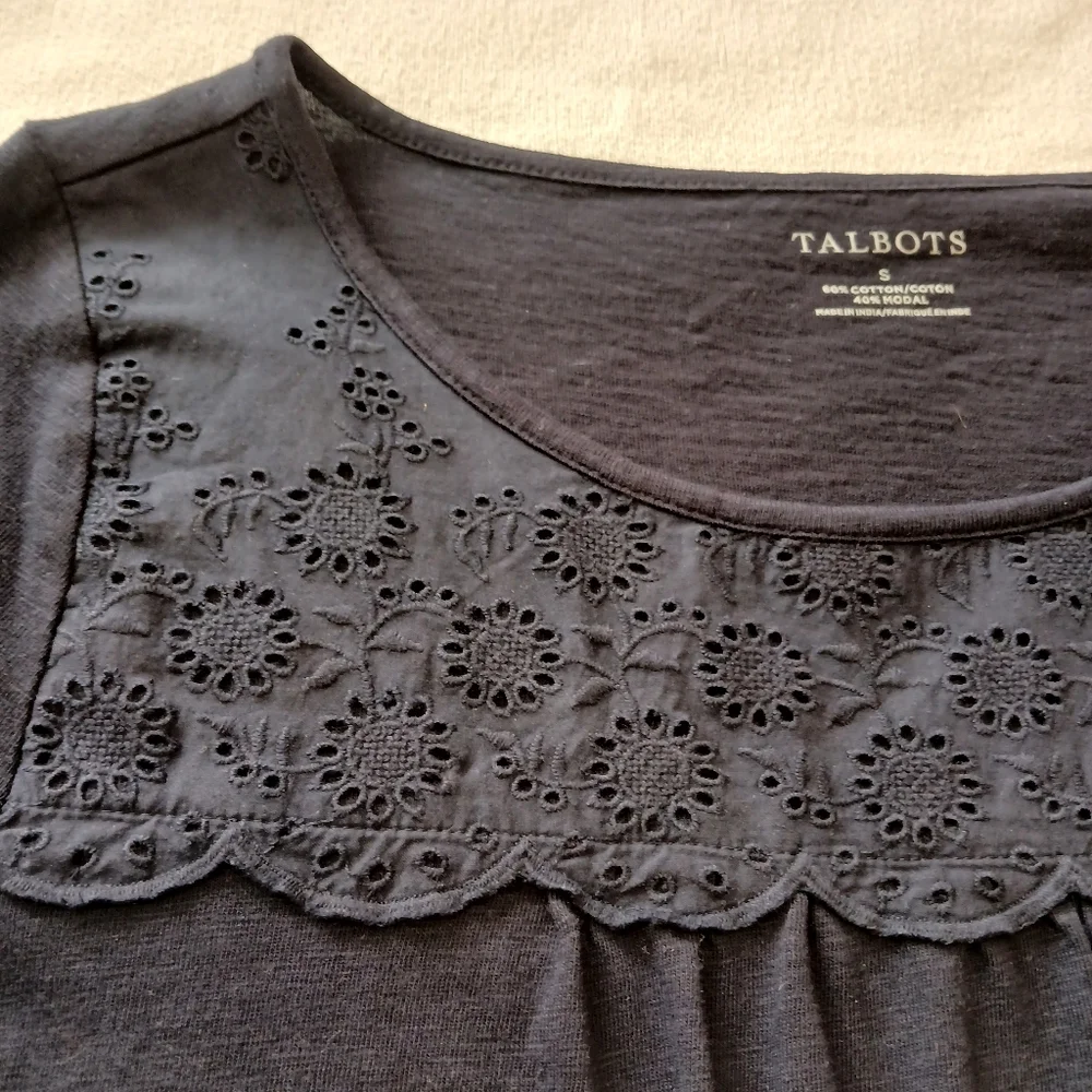 Talbots Size Small Navy Blue Short Sleeve T-shirt Lace Cut Out Shirt - Picture 5 of 9